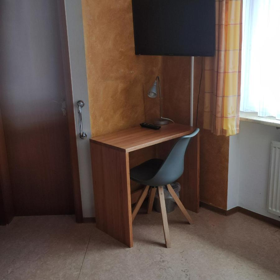 Gasthof Goldene Krone Selbitz Exterior foto